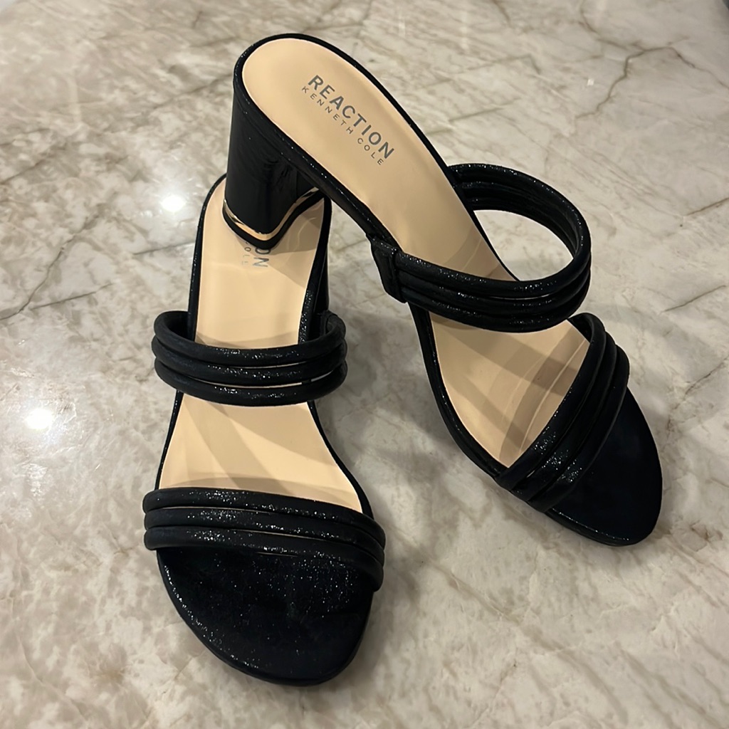 Brand New Kenneth Cole Dressy Sandal